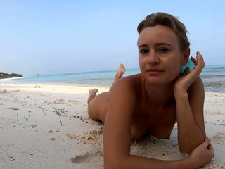 Blonde Solo Female’s Nudist Walk on the Beach