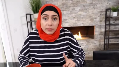Hijab Hookup Middle Eastern Stepmom Suspected