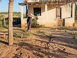 I Saw My Neighbor Win Yard In The Hot Sun