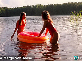 Margo Von Teese And Simona Splash Each Other In Their