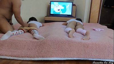 Mis 2 Hijastras Inocentes Viendo Comiquitas Pepa Pig