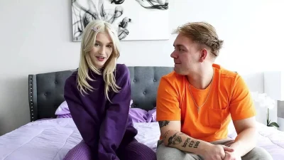 Sneaky Stepbro Convinces His Stepsis Emma Rosie
