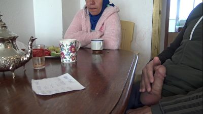 Stepson Shows His Big Dick To Algerian Stepmom During