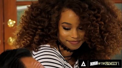Teen Ebony Stepbae Fucks With Her Stepdad