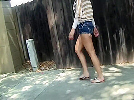 The Babysitter Comes Over Early And Spied On Wife