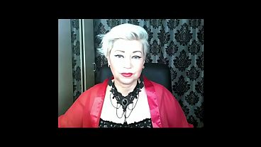 A New Working Day For A Cool Mature Bitch From Russia