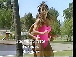 Ale Ale con su mayita rosa de lycra