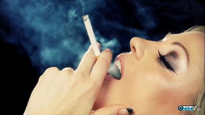 Awesome Babes Love Making Out While Smoking Cigarettes