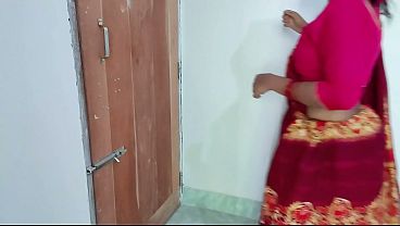 Cheating Boss Wife Take Employee Dick Behind The Door