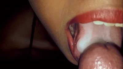 Compilacion De Mexicana Tragando Leche Como Una Puta