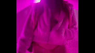 European Stepmom Artemisia Love Smoke fetish sesh
