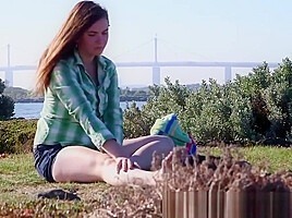 Girls Out West Australian Girl Fingers Her Hairy Beaver