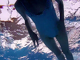 Hairy Pussy Swimming Naked With Anna Netrebko