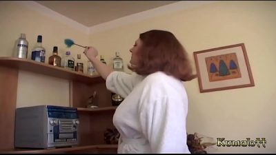 Kumalott Amateur Brunette Milf Like Cumshot
