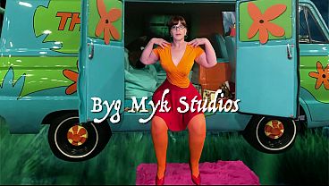 Mature Scooby Doo’s Velma Dinkley, undercover investigator, Fucking Dildos