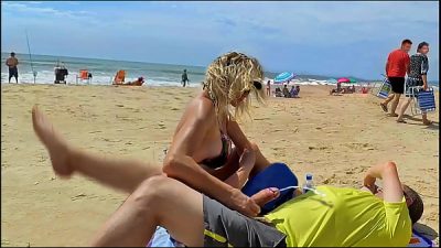 Milf Makes Stranger Ejaculate With Skillful Handjob