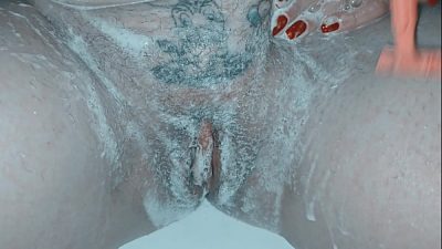 Milf Shaving Her Pussy Up Close And Lots Of Soap