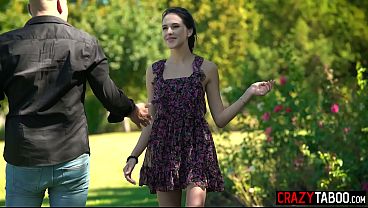 Petite Teen Alyssa Bounty Outdoor Anal Sex