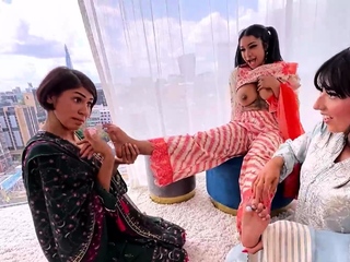 Sahara knite desi bhabhi threesome