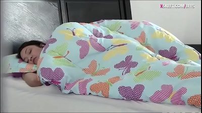 Teens Sleepover Turns To Hardcore Boning