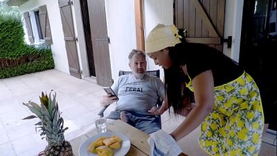 Trio with the producer and the Colombian housekeeper (anal / squirt)