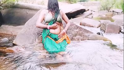Villege Aunty Outdoor Water Fall Bathing Telugu Dirty