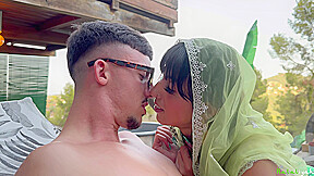 Aaliyah Yasin And Yeri Blue Pakistani Housewife Cheats