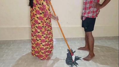 Aunty Who Is Wiping The Room Was Sucked Up And Fucked