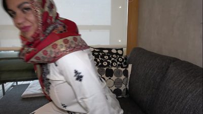 Big Ass Arab Muslim Stepmom Has A Dirty Secret Sex