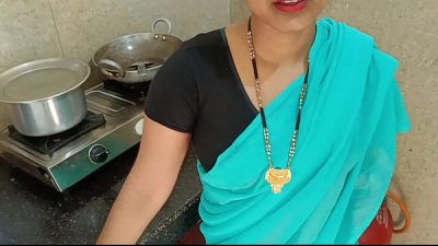 Desi gwo ki bhabhi ki chut phali baar maari dever ne