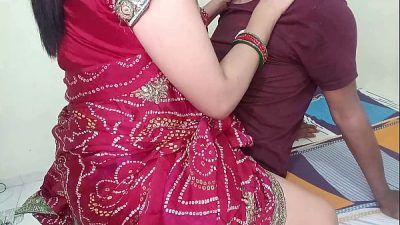 Desi Hot Young Bhabhi Happily Got Her Pussy Licked