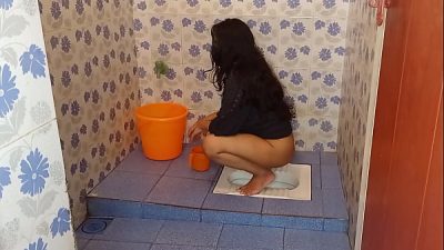 Fuck The Maid Inside The Toilet Bathroom