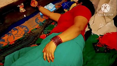 Indian Desi Anuty Ko Bateeje Ne Manaya Chudai Ke Liye