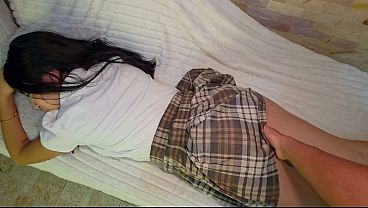 Linda Estudiante Uniformada Se Deja Coger Por Su