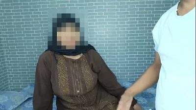 Poor Muslim Hijab Girl Fucked By Porn Video Producer