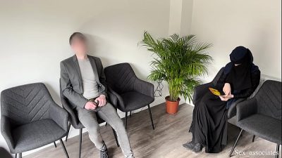 Public Dick Flash In Front Of An Arab Milf