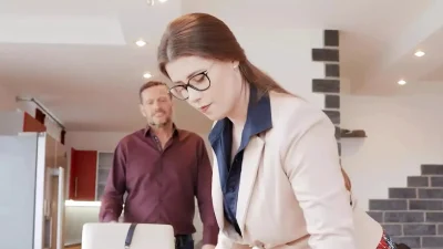 Realtor Lady Lyne Makes Yanick Motorboat Her Boobs