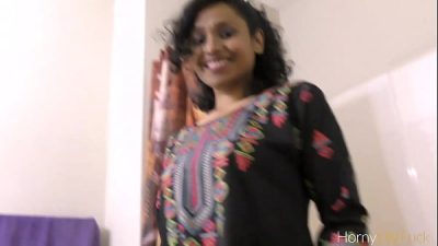Tamil Bhabhi Horny Lily Showing Her Big Butts Asking
