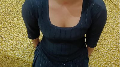 20 yers old Indian Desi maid sex with room owner and durty talk in hindi language