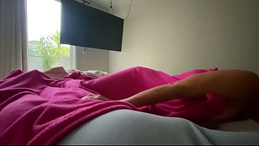 Muscular Stepmom Will Squeeze My Dick Until I Ejaculate